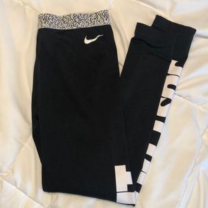 Nike Dri-Fit Women’s running tights (Medium)